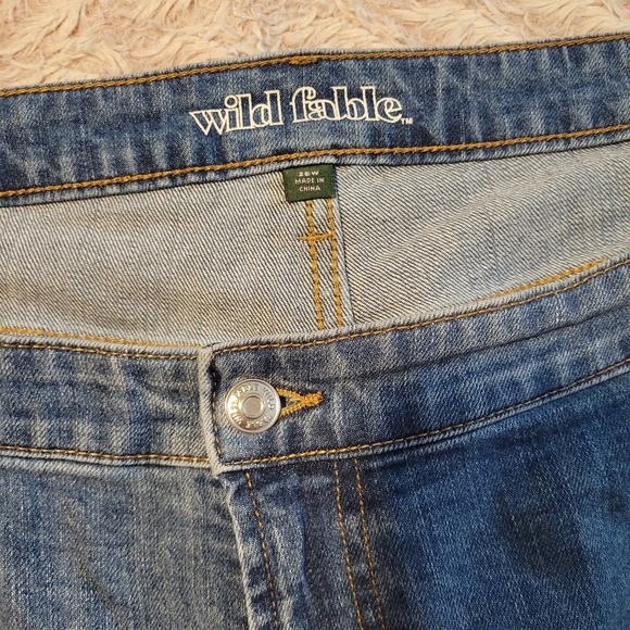 Wild Fable Size 26 Mom Jeans - Picture 3 of 5